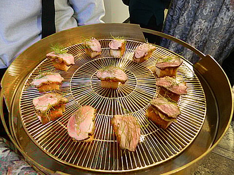 NEUMAN’S KITCHEN: Dining at First Sight