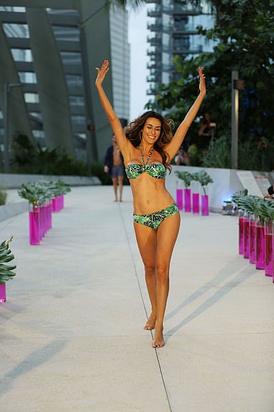 ROSÉ RUNWAY KICKS OFF MIAMI SWIM WEEK