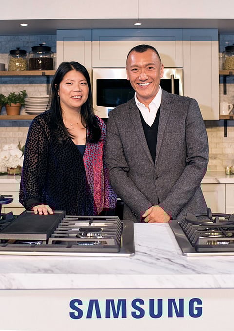 GET READY FOR THE HOLIDAYS WITH SAMSUNG