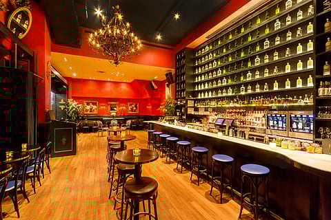 BOBBY VAN’S “THE ORIGINAL”