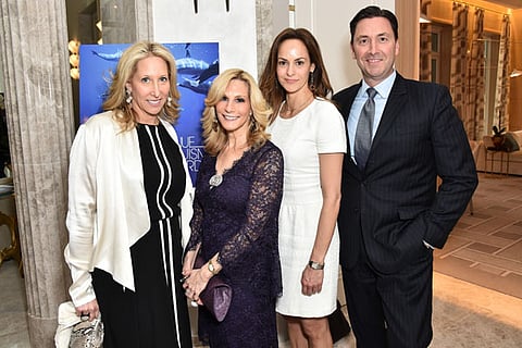 Lisa Konsker, Randi Schatz, Melissa Ziweslin, Gordon Hoppe==