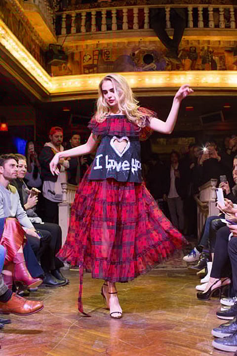 DEBUT OF LOVE x FASHION x ART AT THE BOX