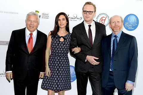 Robert Kraft, Jennifer Connelly, Paul Bettany, Ron Howard==