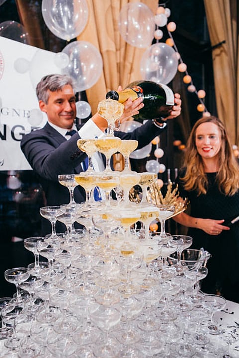 CHAMPAGNE TAITTINGER CELEBRATES CHRISTMAS IN JULY