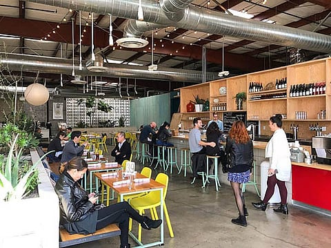 CASUAL DRINKING & DINING SPOTS IN LA