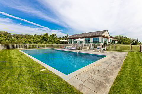 How to Book a Luxury Vacation Rental – Concierge Included