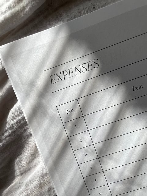 18 Tips To Keep Better Track Of Your Business Expenses