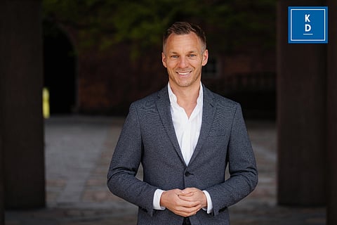 I grunden handlar detta kort och gott om att kapa köer och skapa en effektiv vård som levererar till patienterna.