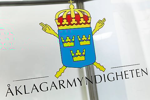 17-åring begärs utlämnad till Sverige för grova vapenbrott och mord