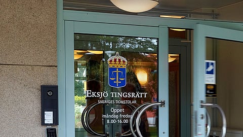 Tre åtalade för mordförsök i Vetlanda – offret fick kollapsad lunga