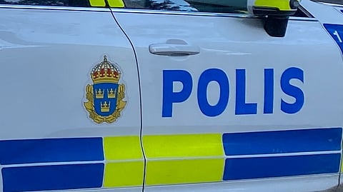 Rånet skedde under hot om våld.