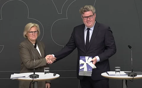 Dubbla straff för gängkriminella