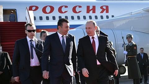 Tajiistans premiärminister Kokhir Rasulzoda och Rysslands president Vladimir Putin