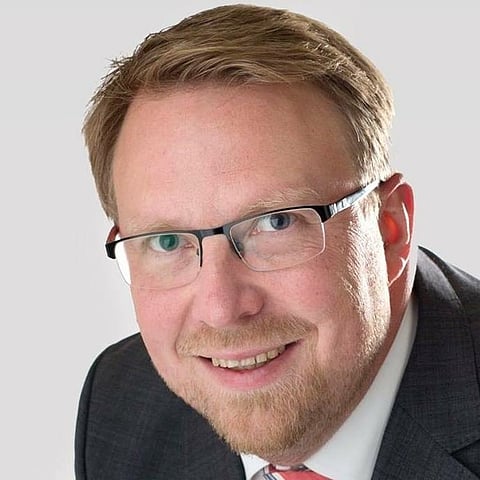 Henrik Sundström (M): “Stoppa Palestinademonstrationer”