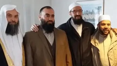 Tidigare rektor för Vetenskapsskolan Abdel Nasser El Nadi (andra från vänster) och tidigare Gävleimamen Abo Raad (tredje från vänster).