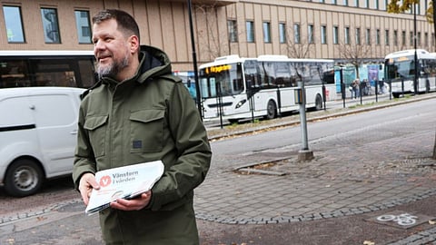V-toppen Rikard Rudolfsson avgår efter åtal för barnmisshandel – erkänner brotten