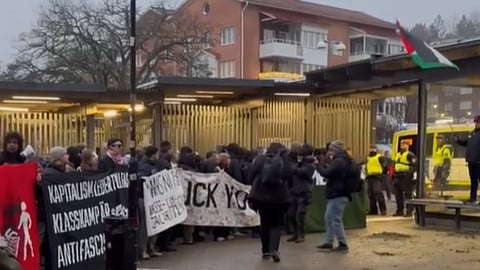 15 omhändertagna efter sammandrabbning med motdemonstranter på Salemmarschen