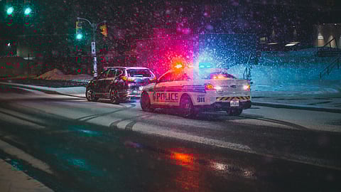 Massiv polisinsats efter skottlossning i klassrum – en person gripen