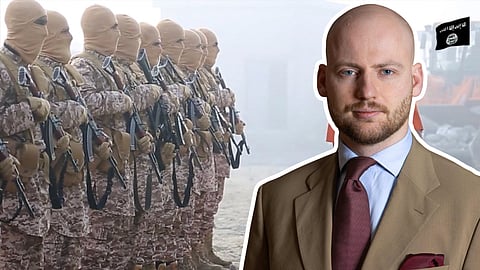 I bakgrunden: Bild från Islamiska statens video om tortyrmordet på en jordansk pilot.