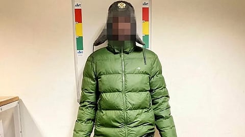 Den misstänkte är dömd för brott och har kopplingar till gängnätverk.