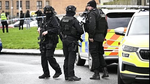 Explosion vid judisk skola – misstänkt attack