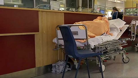 Patient i korridoren. Genrebild