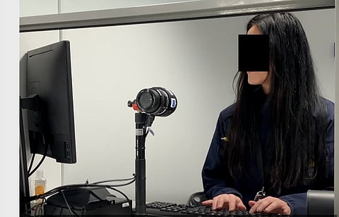 Passkontrollant vid en svensk flygplats