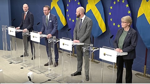 Historisk satsning: 50 miljarder till väg och järnväg