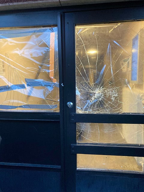 Skottlossningar och explosion skakar Stockholm – tre skjutningar och bomb mitt i natten