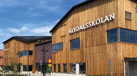 Slagsmål mellan vita och svarta på skola i Mora
