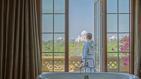 5 Luxury Hotels With Iconic Landmark Views