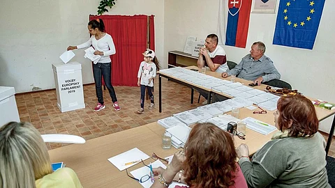 V EP má byť šesť strán, prvé PS-Spolu, druhý je Smer, tretia ĽSNS.