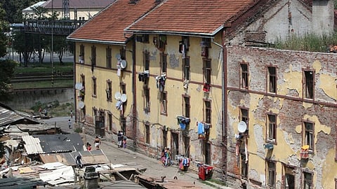 Zvolen: 60 ľudí môže skončiť na ulici. Mesto hľadá riešenie pre obyvateľov zničenej bytovky.