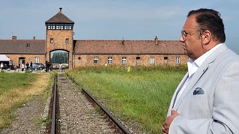 Múzeum v Osvienčime spustilo kampaň proti popieraniu holokaustu.
