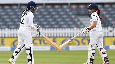 Women's Cricket: शेतकऱ्याच्या पोरीनं राखलं भारताचं नाक !