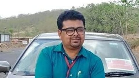 वरिष्ठांचा जाच, आरोग्य अधिकाऱ्याची गळफास लावून आत्महत्या