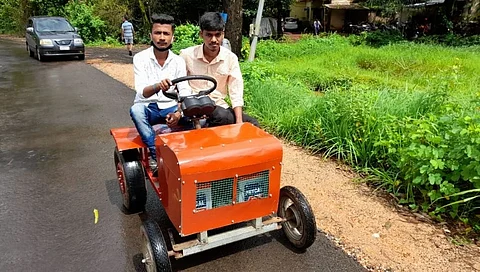 पॉलिटेक्निकच्या विद्यार्थ्यांनी बनवला चार्जिंगवरील प्रदूषण विरहित ट्रॅक्टर