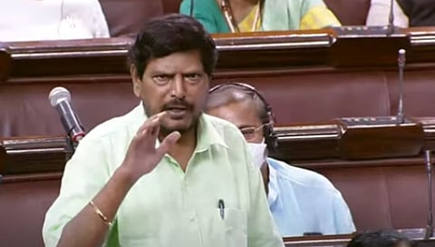 ...तो एक दिन हम कर देंगे आपको नंगा - आठवलेंच्या कवितेने राज्यसभेत गोंधळ