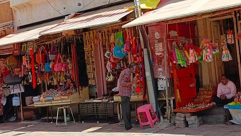 pandharpur shops opened