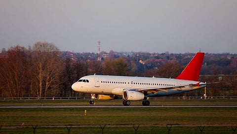 पायलटला हृदयविकाराचा झटका; नागपूरमध्ये विमानाचं इमर्जन्सी लँडिंग