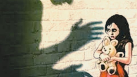 Akola: धक्कादायक! सावत्र पित्यानेच केले अल्पवयीन मुलीवर बलात्कार; तक्रारीवरून गुन्हा दाखल