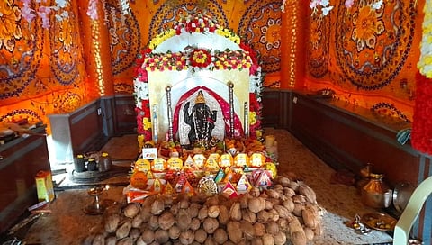 सिंधुदुर्गमधील 'या' गावात साजरा केला जातो; 'एक गाव एक गणपती'