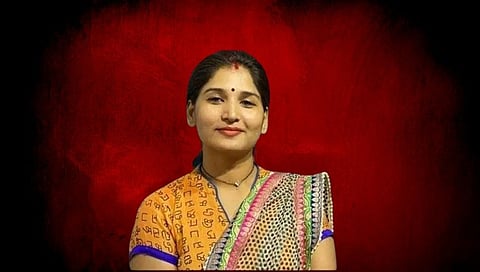 करुणा शर्मांची न्यायालयीन कोठडीत रवानगी