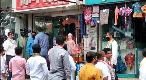 'मविआ'च्या पदाधिकाऱ्यांनी बंद केली दुकाने, शेतकऱ्यांच्या बंदला बदलापूर मध्ये संमिश्र प्रतिसाद