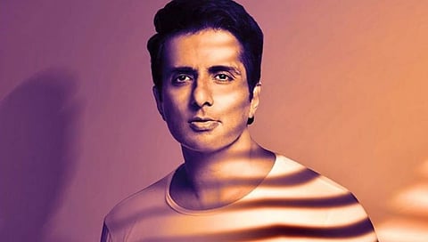 Sonu Sood Fan gave him a Gift