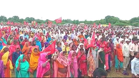 नंदुरबारमध्ये शेतकरी संघटनांच्या वतीने शेतकरी संवाद यात्रा; दिल्लीतील शेतकरी नेत्यांचीही उपस्थिती!