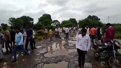 वाहुन गेलेल्या पुलाने घेतला आणखी एक बळी; बीडमधील धक्कादायक घटना