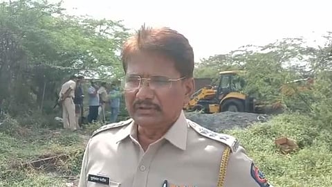 दारू बनवण्यासाठी वापरण्यात येणारे 100 बॅरल केमिकल केले पोलिसांनी नष्ट 'ऑपरेशन परिवर्तन'