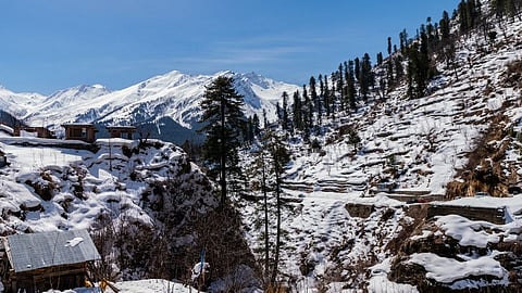 हिमाचल प्रदेशमध्ये ट्रेकिंगला गेलेले 17 ट्रेकर्सपैकी 11 जणांचा मृत्यू, दोघे वाचले