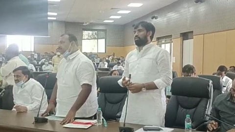 सोलापूरात वीज तोडणी प्रश्न ऐरणीवर; डीपीडीसी बैठकीत एकच हल्लाबोल